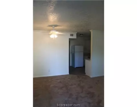 4405 Aspen, Bryan, TX 77807 photo 2