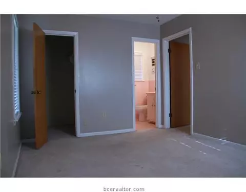 1406 Esther Blvd, Bryan, TX 77802 photo 5