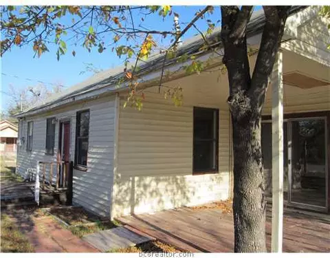301 Mcculloch, Bryan, TX 77803 photo 1