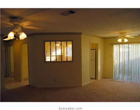 2204 Long Dr, Bryan, TX 77802 photo 3