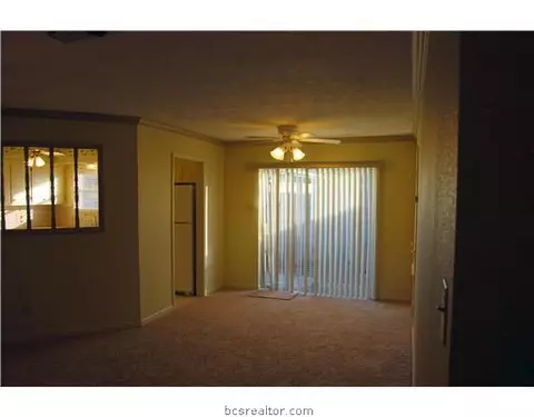 2204 Long Dr, Bryan, TX 77802 photo 4