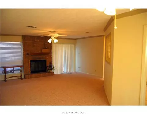 2204 Long Dr, Bryan, TX 77802 photo 6