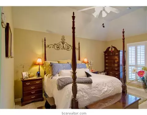 2014 Mountain Wind, Bryan, TX 77807 photo 6