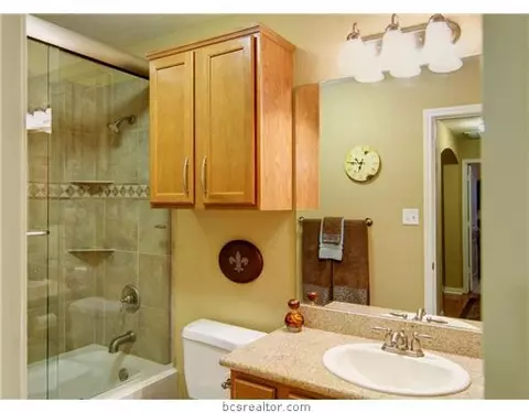 2014 Mountain Wind, Bryan, TX 77807 photo 9