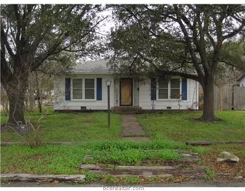 1707 E 27th St, Bryan, TX 77802 photo 1