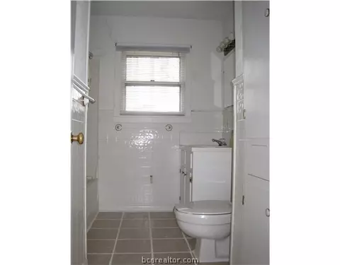 1707 E 27th St, Bryan, TX 77802 photo 8