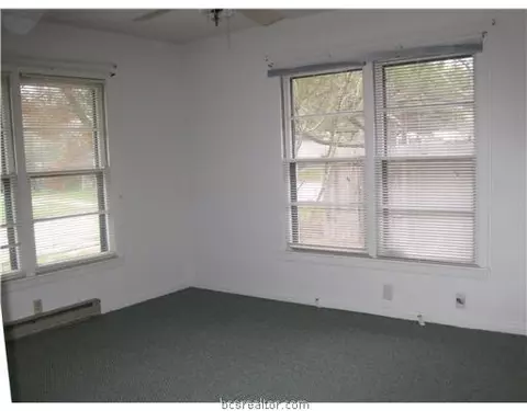 1707 E 27th St, Bryan, TX 77802 photo 9