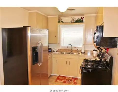 804 Union St, Bryan, TX 77801 photo 4