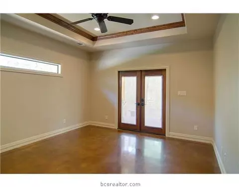 7688 Hidden, Bryan, TX 77808 photo 11