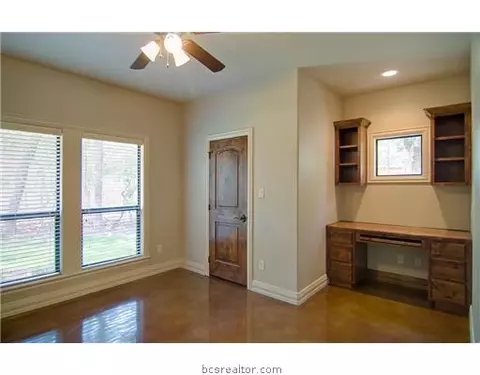 7688 Hidden, Bryan, TX 77808 photo 10