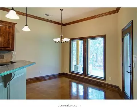 7688 Hidden, Bryan, TX 77808 photo 3