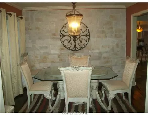 2401 E Briargate Dr, Bryan, TX 77802 photo 5