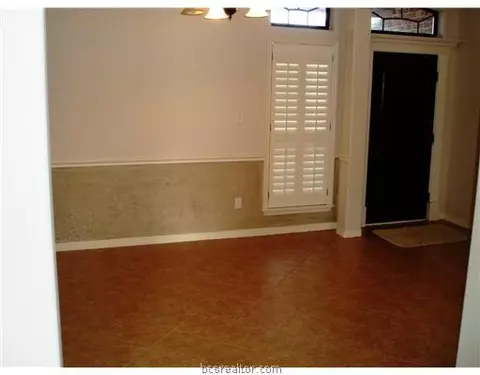 2602 Leila Ct, Bryan, TX 77802 photo 3