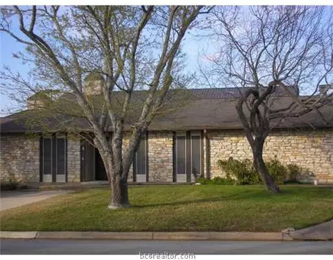 2100 Windsor #8, Bryan, TX 77802 photo 1