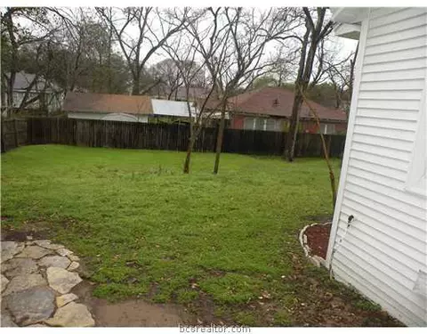 1109 E 25th St, Bryan, TX 77803 photo 12