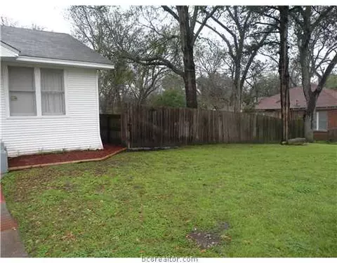 1109 E 25th St, Bryan, TX 77803 photo 3