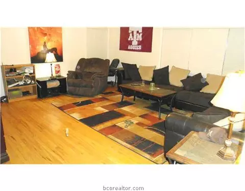 501 Helena St, Bryan, TX 77801 photo 4
