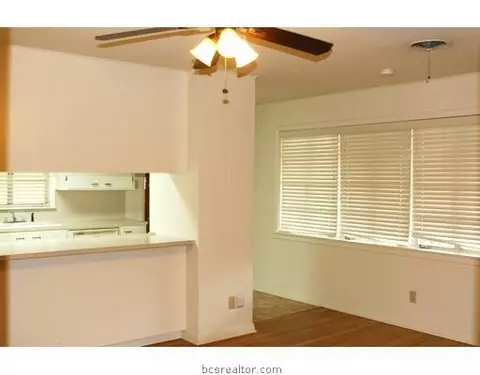 501 Helena St, Bryan, TX 77801 photo 5
