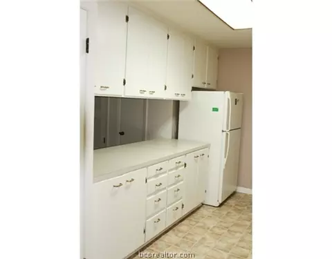 501 Helena St, Bryan, TX 77801 photo 3