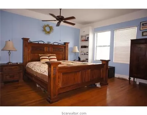 700 E 27th, Bryan, TX 77803 photo 7