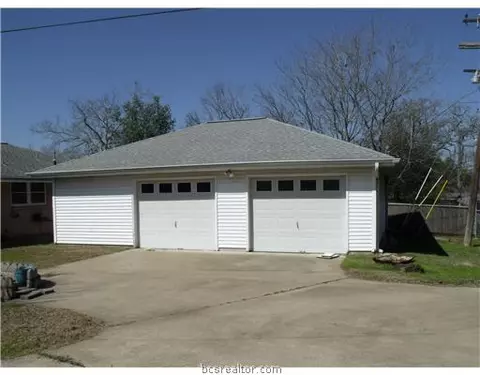 4005 Nagle, Bryan, TX 77801 photo 2