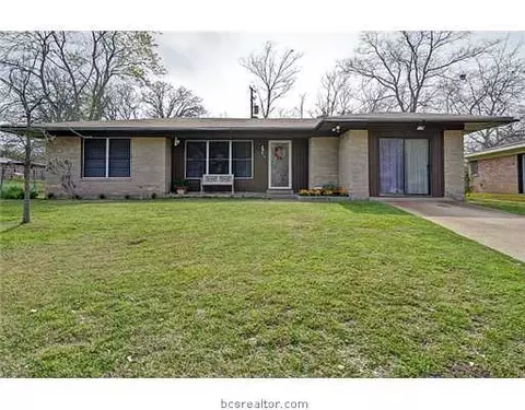2004 Wayside Dr, Bryan, TX 77802 photo 1