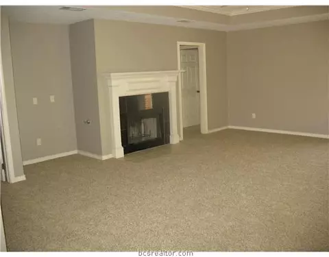 1606 Winfield Ct, Bryan, TX 77802 photo 2