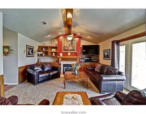 2308 Devonshire St, Bryan, TX 77802 photo 2