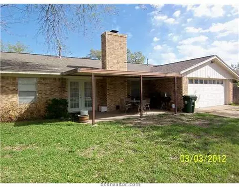 2206 Windsor, Bryan, TX 77803 photo 9