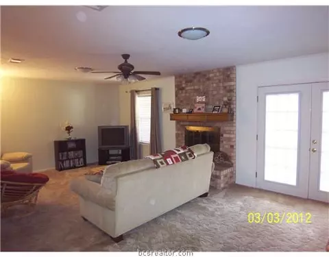 2206 Windsor, Bryan, TX 77803 photo 6