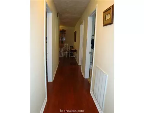 1003 Windowmere, Bryan, TX 77802 photo 9