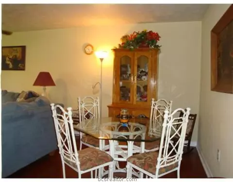 1003 Windowmere, Bryan, TX 77802 photo 4