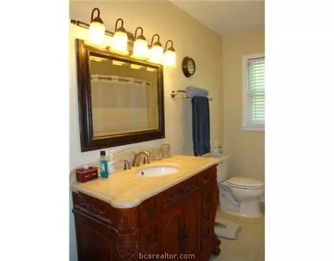 1003 Windowmere, Bryan, TX 77802 photo 6