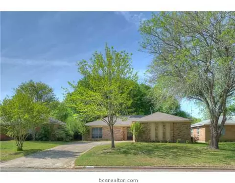 3222 Red Robin, Bryan, TX 77802 photo 1