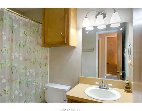 3222 Red Robin, Bryan, TX 77802 photo 9