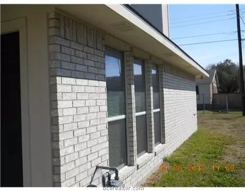1131 Clearleaf, Bryan, TX 77803 photo 11