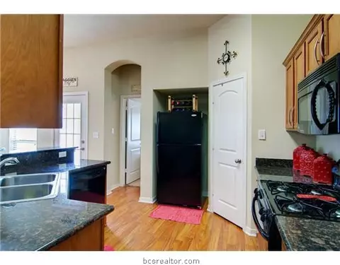 2013 Mountain Wind, Bryan, TX 77807 photo 10