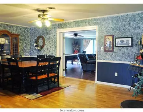 2309 Morningside Dr, Bryan, TX 77802 photo 5