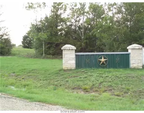 5749 Standing Rock Rd, Bryan, TX 77808 photo 2