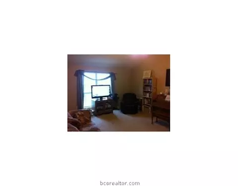 2902 Jenna, Bryan, TX 77802 photo 3