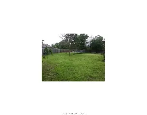 2902 Jenna, Bryan, TX 77802 photo 9