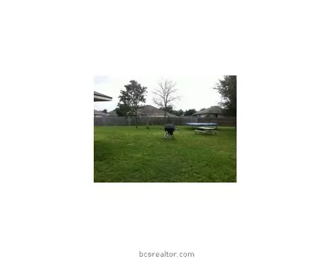2902 Jenna, Bryan, TX 77802 photo 10