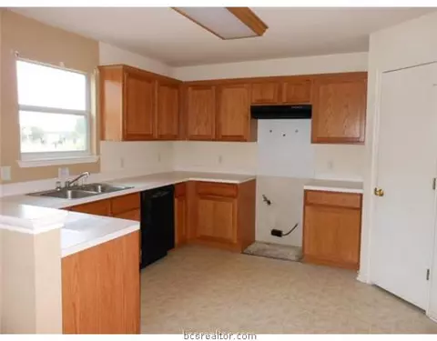 3103 Timberline Dr, Bryan, TX 77803 photo 6