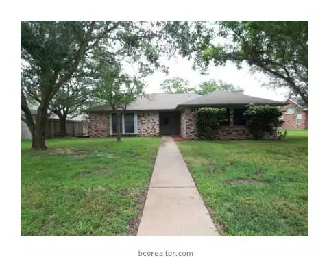2405 Windsor Dr, Bryan, TX 77802 photo 1