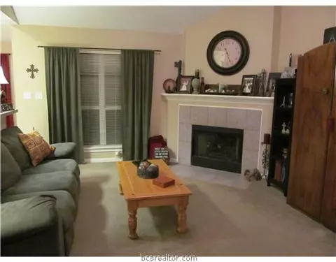 3203 Timberline Dr, Bryan, TX 77803 photo 2