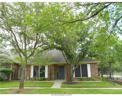 1526 Bennett St, Bryan, TX 77802 photo 1