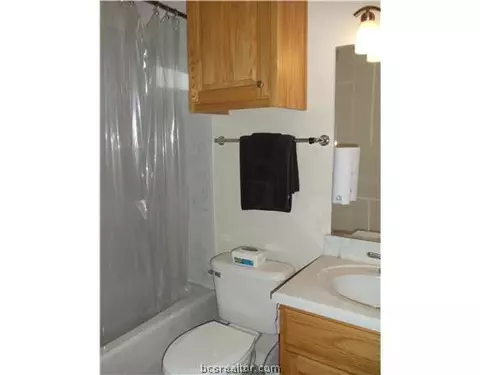 5210 Draycott, Bryan, TX 77802 photo 11