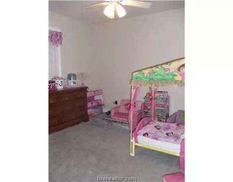 5210 Draycott, Bryan, TX 77802 photo 10
