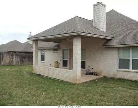 5210 Draycott, Bryan, TX 77802 photo 8