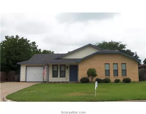 4425 Meadowbrook Dr, Bryan, TX 77802 photo 1